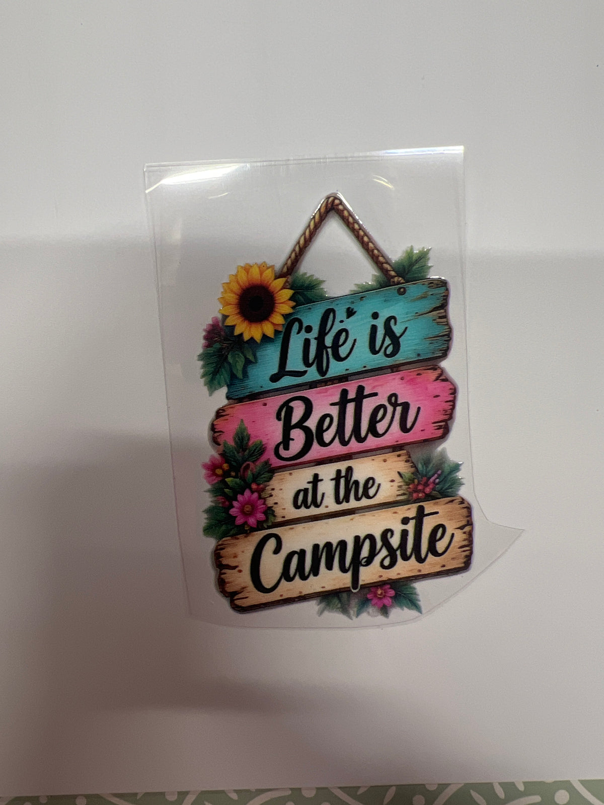 Camp explore relax